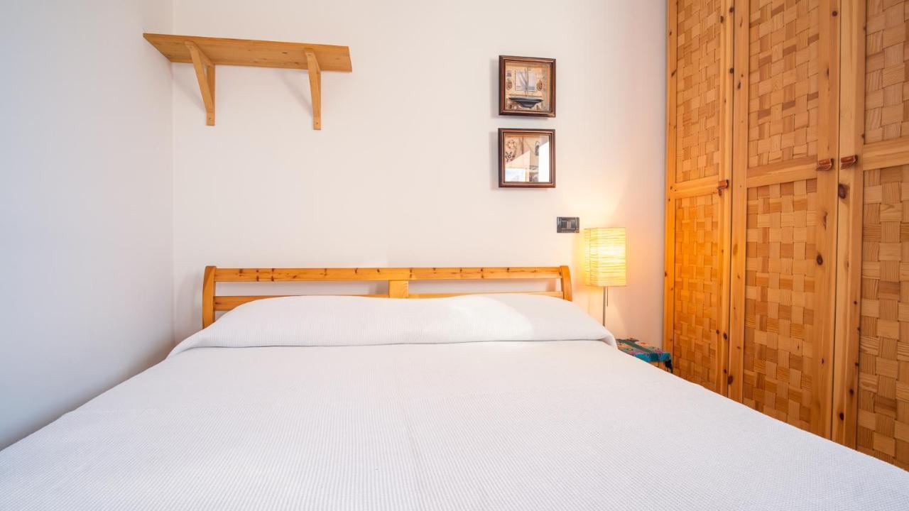 The Zodiac Apartment - Italian Homing Sirmione Eksteriør billede